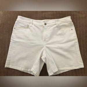 St. John’s Bay White Denim Shorts, Size 16